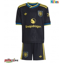 Camiseta Manchester United Leny Yoro #15 Tercera Equipación para niños 2025-26 manga corta (+ pantalones cortos)